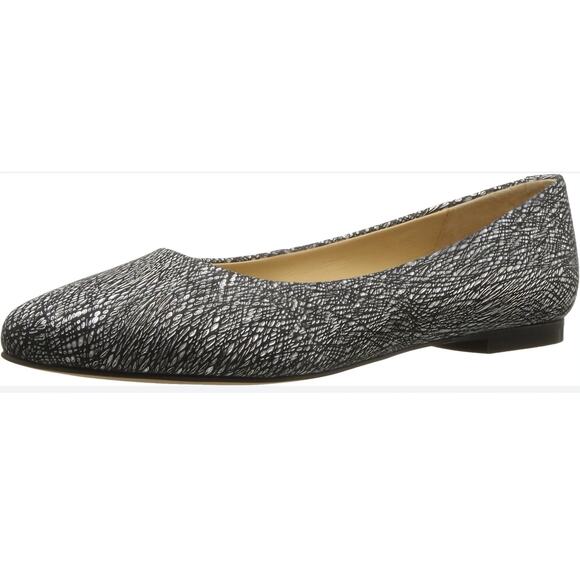Trotters Women's Estee Ballet Flat, Black/Metallic, Size 7 Womens Slip on Flats - Picture 1 of 5